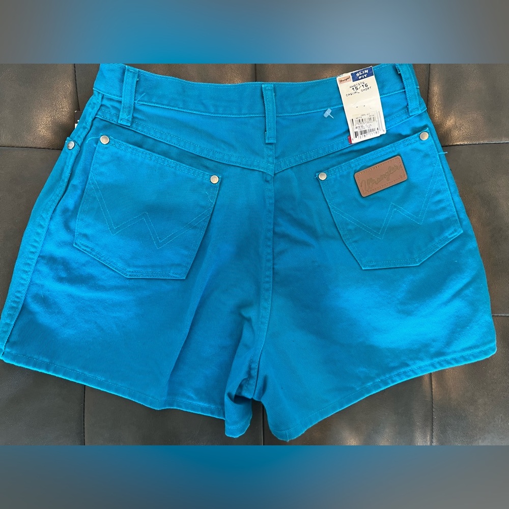 Vintage Wrangler High Waist Slim Fit Casual Shorts Corral West Blue NWT 15/16